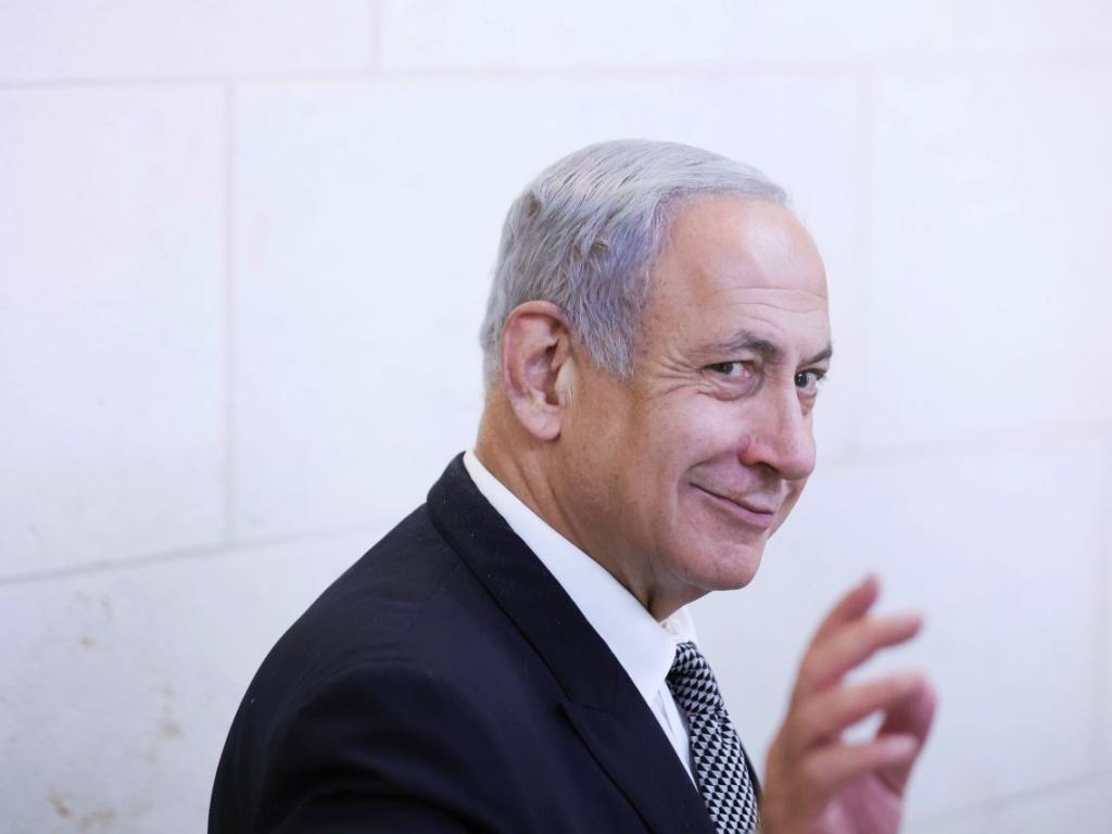 Израелският премиер Бенямин Нетаняху днес ще бъде опериран от херния