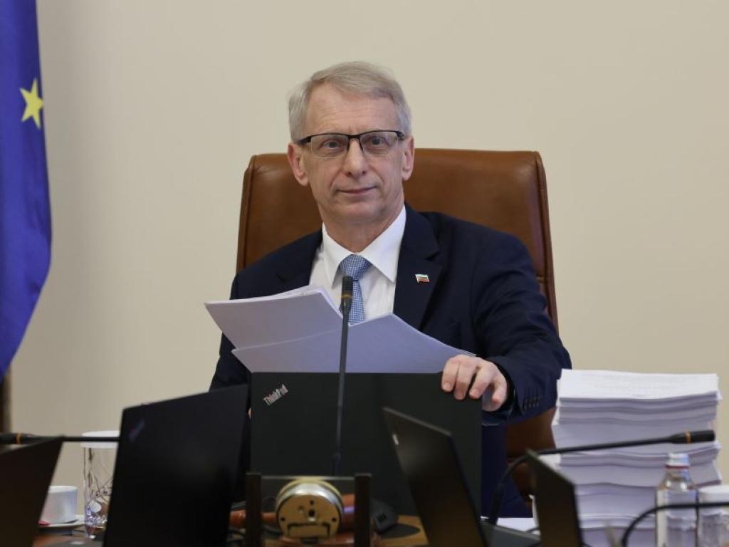 Премиерът в оставка Николай Денков ще отговаря на въпроси във