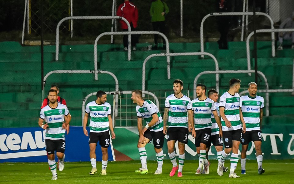 Отборът на Черно море ще гони първа победа като гост