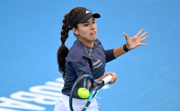 Колумбийката Камила Осорио триумфира с титлата на турнира по тенис