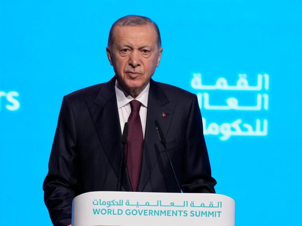 Турският президент Реджеп Тайип Ердоган в телефонен разговор с лидера