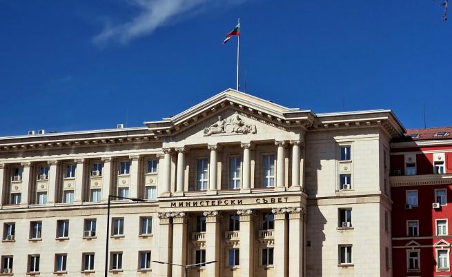 Българското правителство следи с повишено внимание напрежението в Близкия изток
