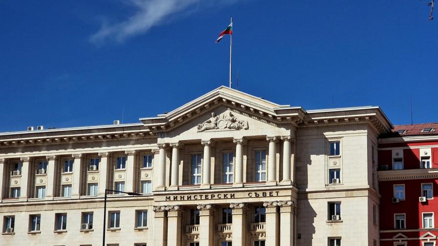 Българското правителство следи с повишено внимание напрежението в Близкия изток