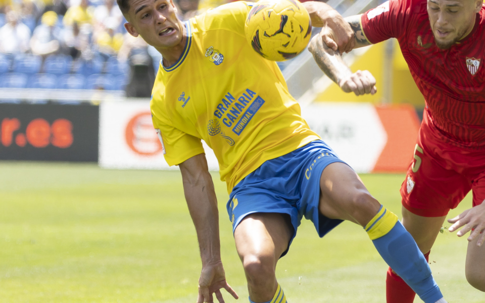 Севиля победи с 2:0 като гост Лас Палмас в мач