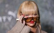Риана пусна първата си песен от 3 години насам