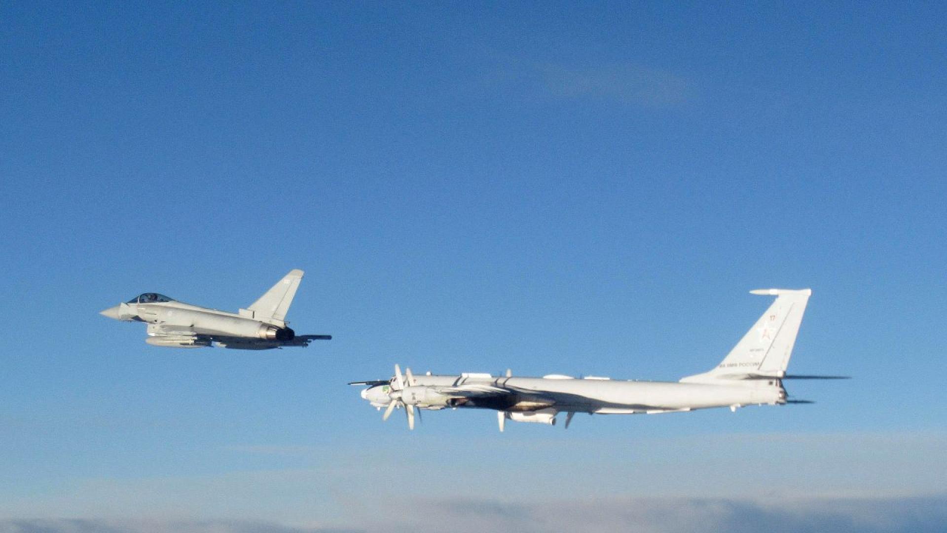 Китай може да планира закупуването на близо две дузини руски