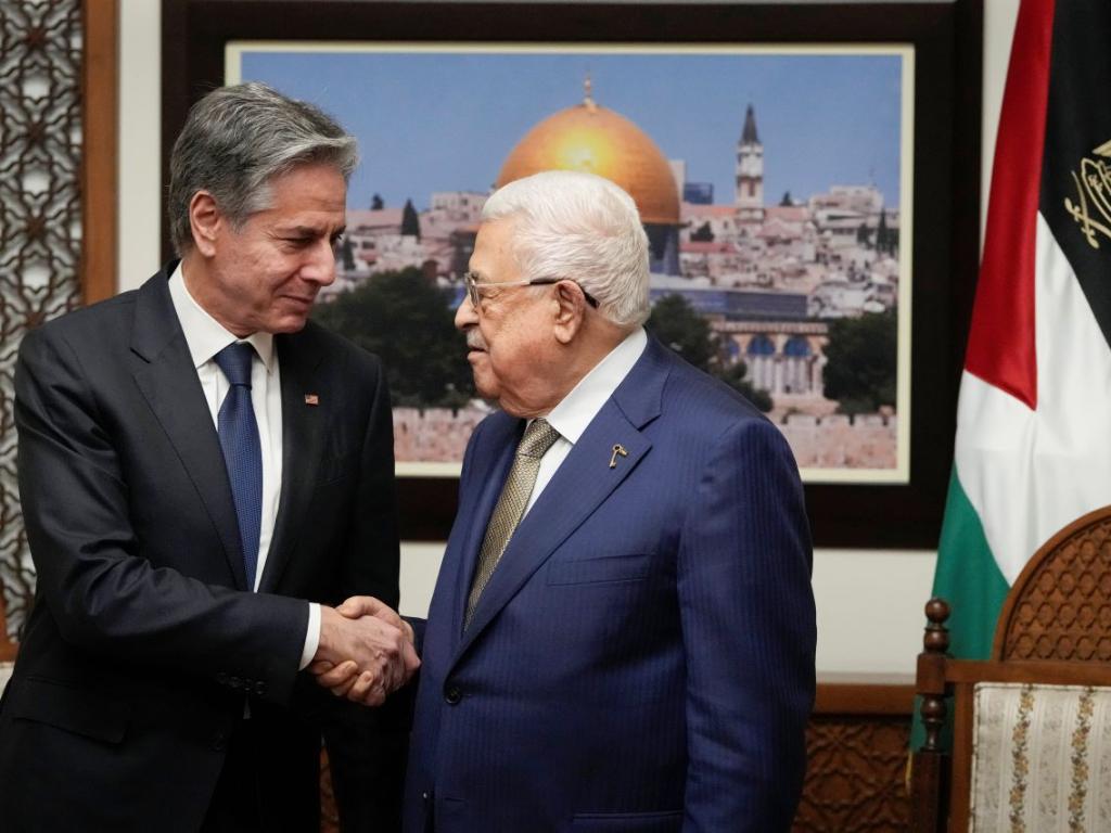 Палестинският президент Махмуд Абас обяви днес че оглавяваната от него
