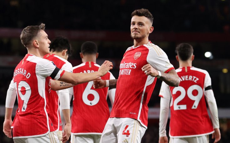 Арсенал унизи Челси, кърпата е в дворовете на Ливърпул и Ман Сити