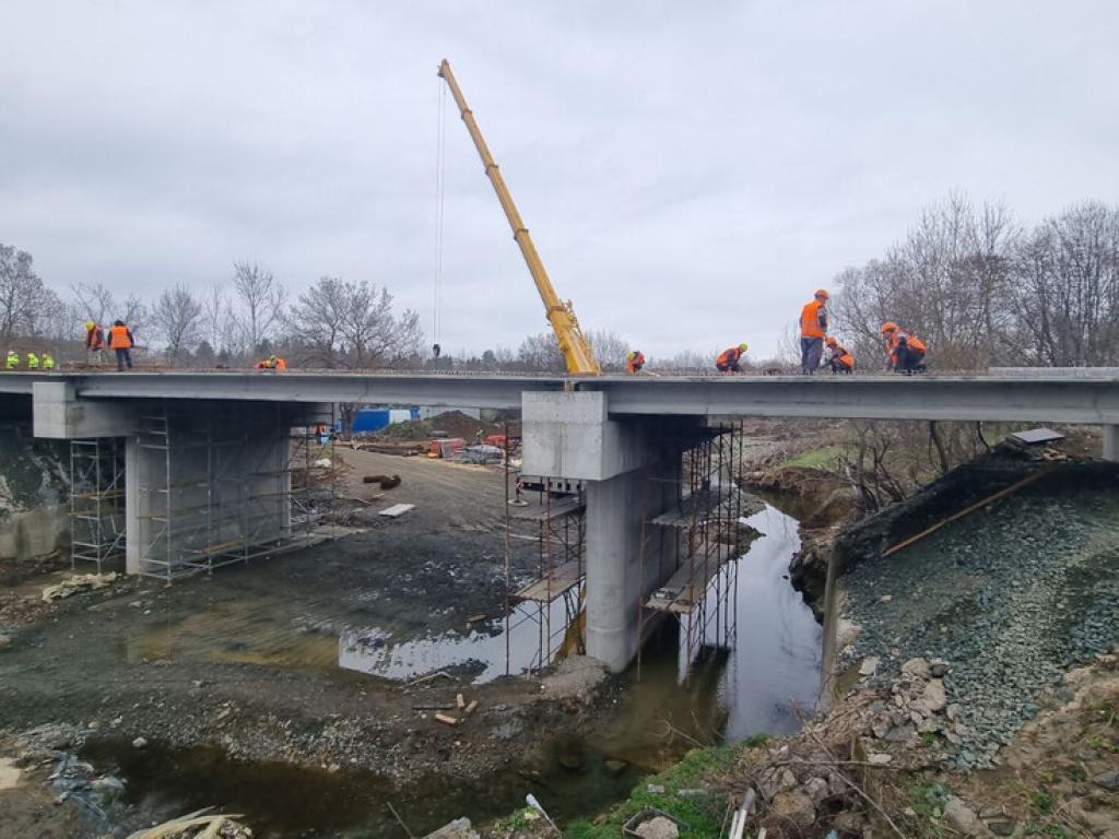 Ремонтираха моста между къмпинг Нестинарка и кв Василико в Царево