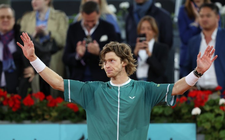 Впечатляващ Рубльов обърна и детронира Алкарас на 1/4-финалите в Мадрид