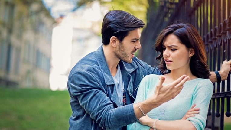  5 неща, които в никакъв случай да не споделяме на колегата си 