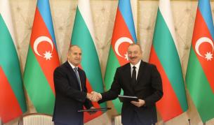 Радев в Азербайджан, договори се с Алиев за директна авиолиния София-Баку
