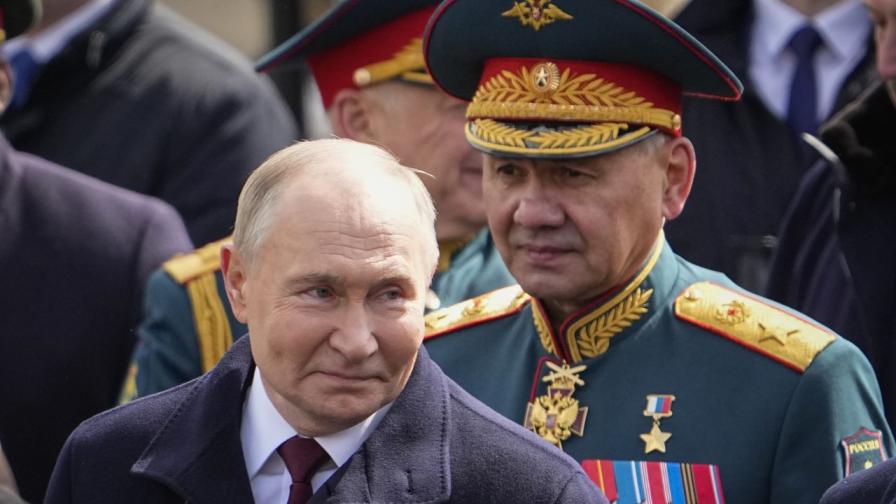 <p>Бракове, любовници и пари: Кои са най-близките до Путин</p>