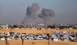 <p>Какво става в&nbsp;Рафах, израелски&nbsp;танкове обкръжиха източната част на града</p>