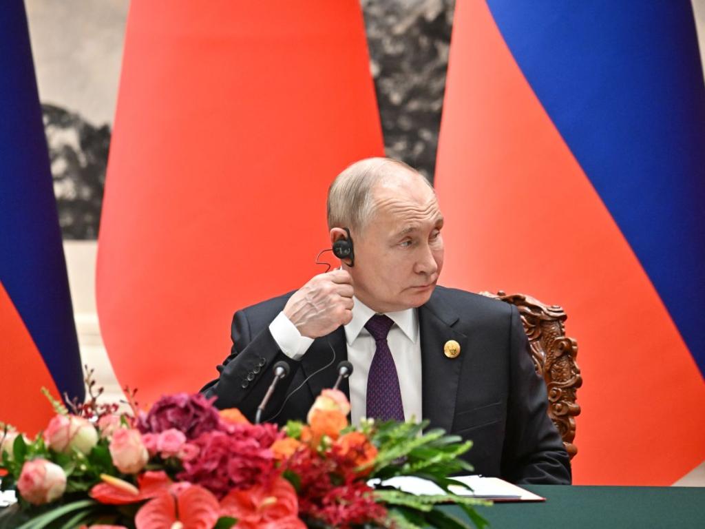 Руският президент Владимир Путин разреши на държавен телекомуникационен гигант да
