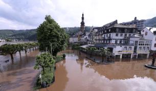 Бедствено положение в Германия, проливните дъждове взеха жертва