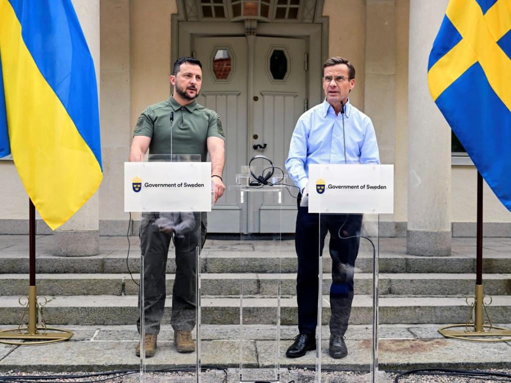 Шведското правителство се споразумя с подкрепящата го партия по рамката