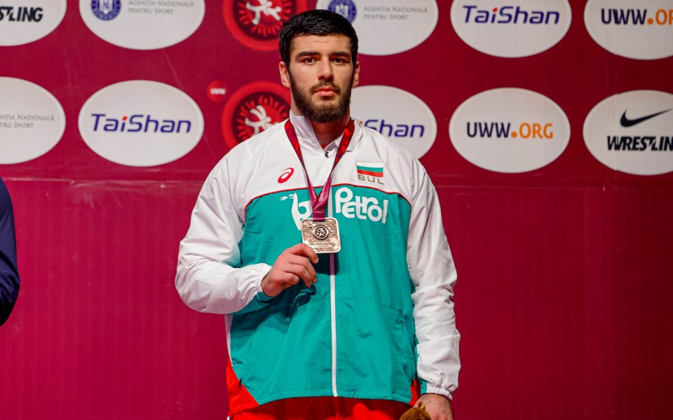 Нов медал за България на европейското по борба в Баку