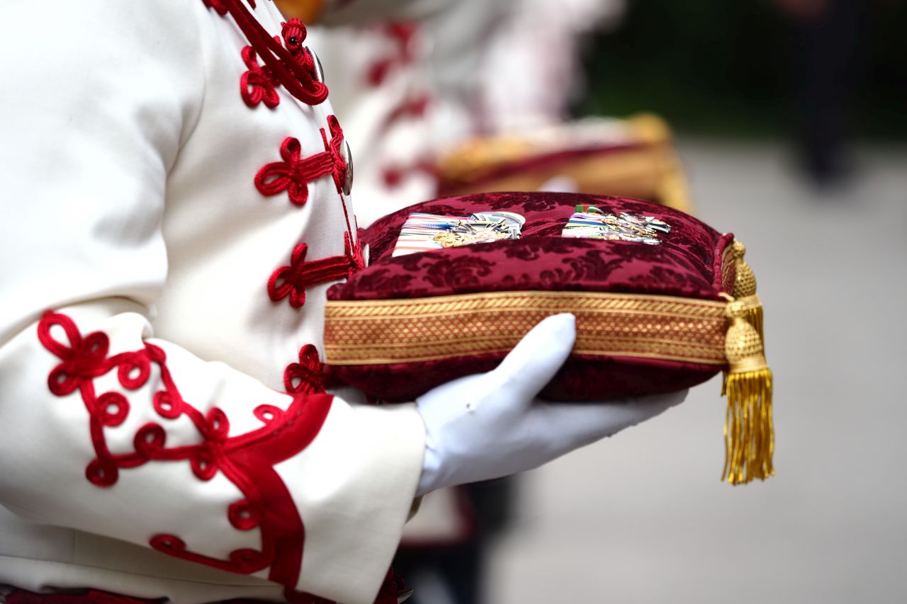 <p>Тленните останки на цар Фердинанд пристигнаха в България</p>