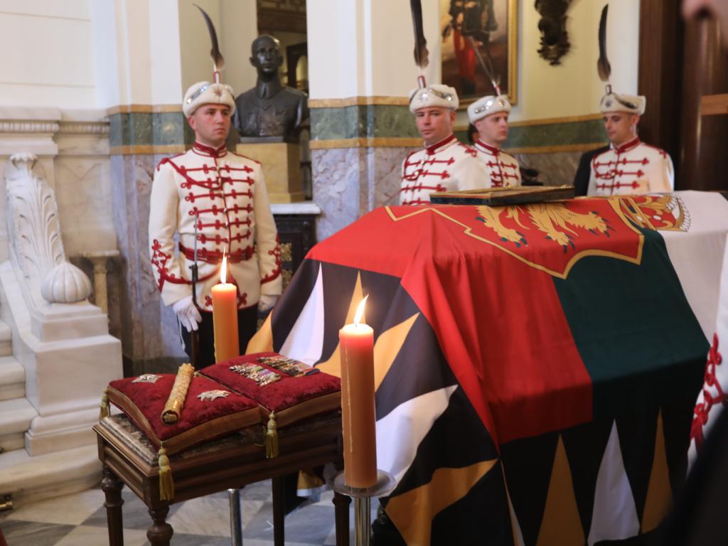 Днес цар Фердинанд ще бъде погребан в криптата на двореца