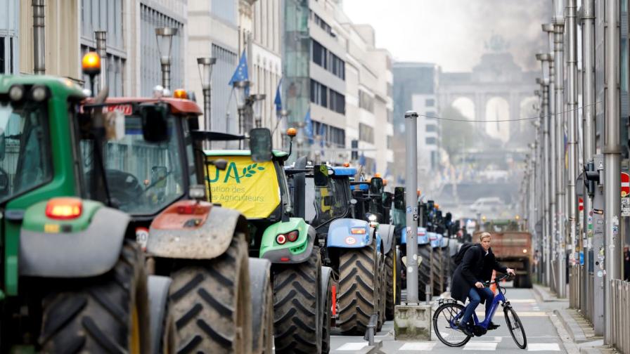 Стотици трактори блокираха Брюксел