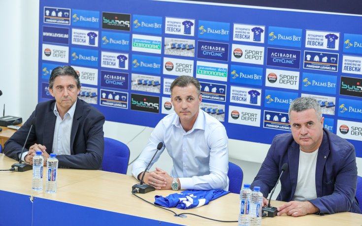 Двама играчи приключиха с Левски