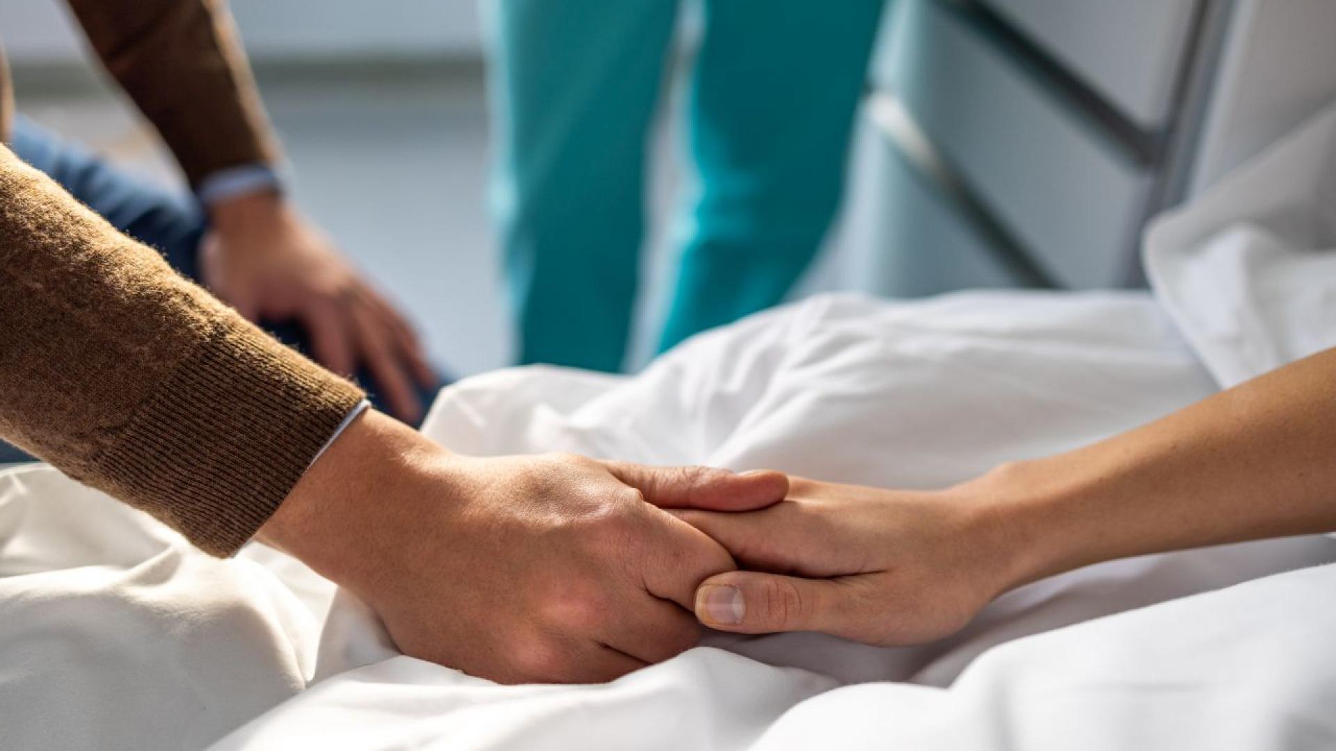 Майка на 2 деца се нуждае от средства за спешна