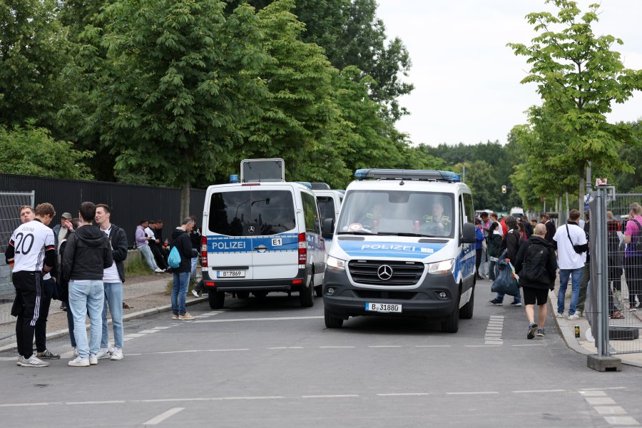 Затвориха фензона в Берлин1