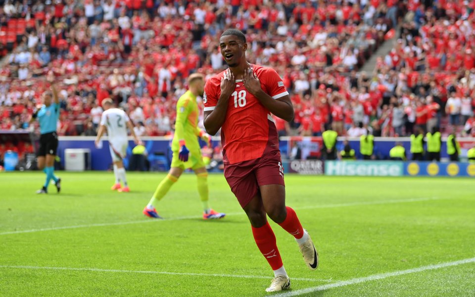 Отборите на Унгария и Швейцария играят при резултат 0:1 в