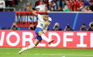 ГЛЕДАЙ НА ЖИВО: Австрия – Франция 0:0
