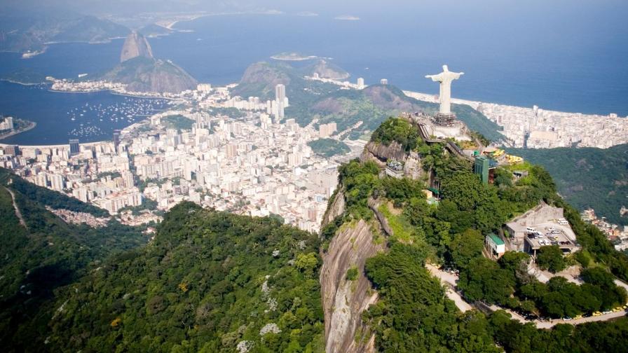 <p>Статуята-символ на Рио де Жанейро</p>