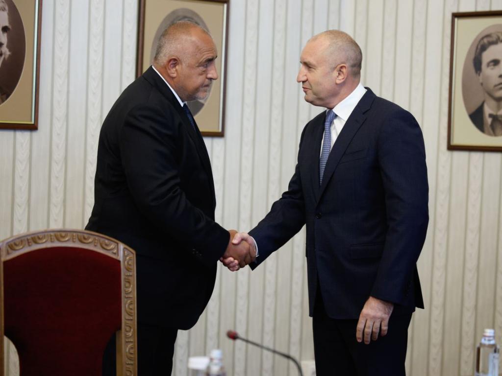 Държавният глава Румен Радев стартира консултации с представители на парламентарните групи в