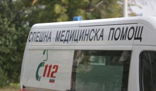 Жена роди в линейка на път за болница, бебето ѝ почина