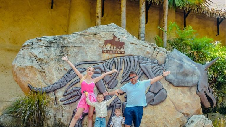  Ето ги Антония Петрова и невероятното ѝ семейство 