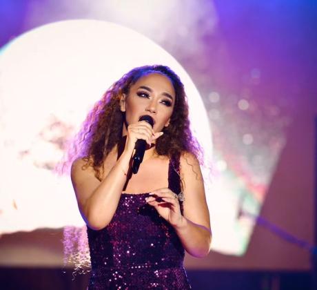 Българската музикална звезда Мария Илиева поднесе истински подарък на своите