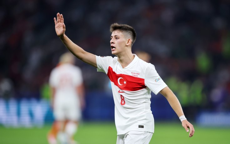 Страшен удар на Арда Гюлер се отби от гредата на Нидерландия (видео)