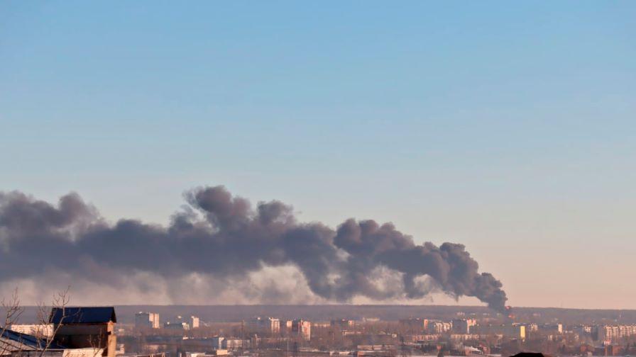 Украинска атака с дрон предизвика пожар в руска фабрика в Курска област