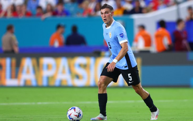 Манчестър Юнайтед не се отказва от халф на ПСЖ