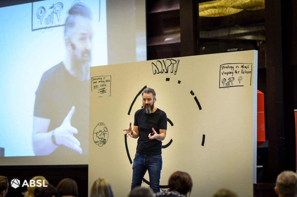  Макс МакКиоун 