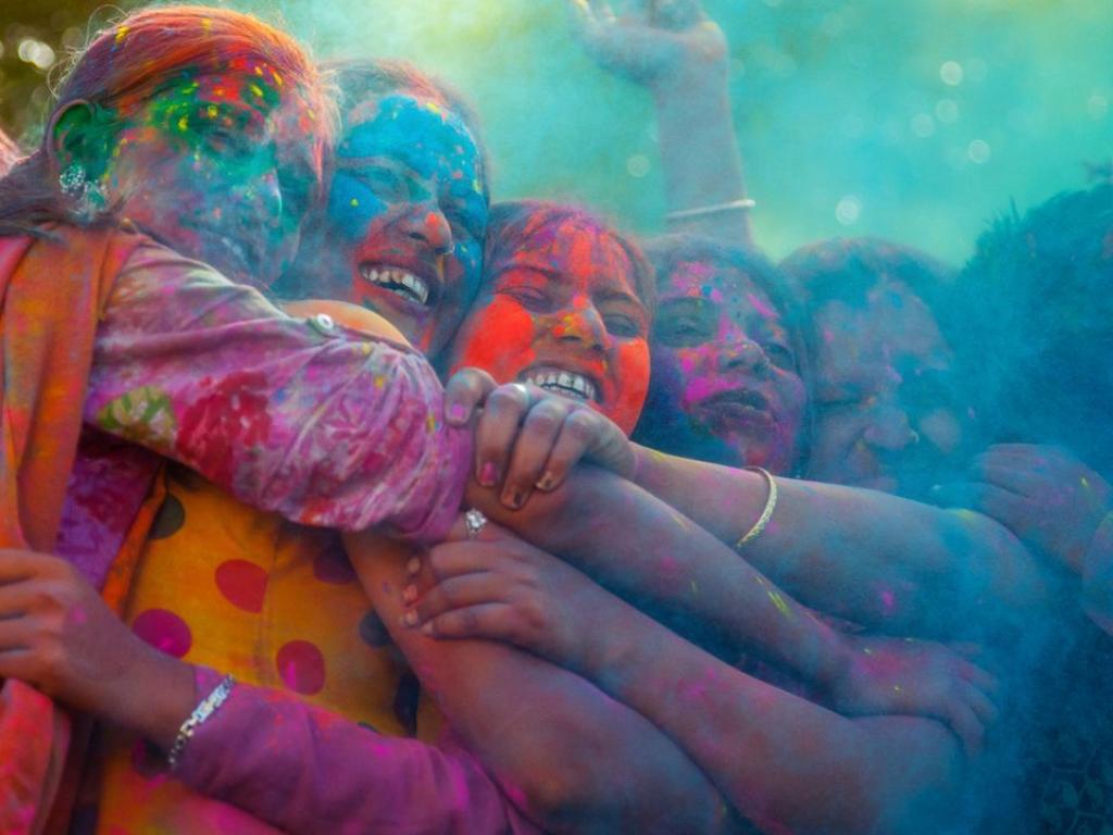 Официалните празници са съществена част от културата и традициите на