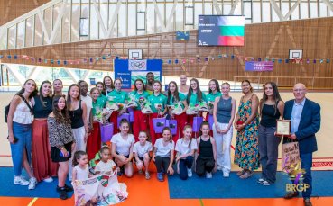 Националният отбор на България по художествена гимнастика пристигна в Париж