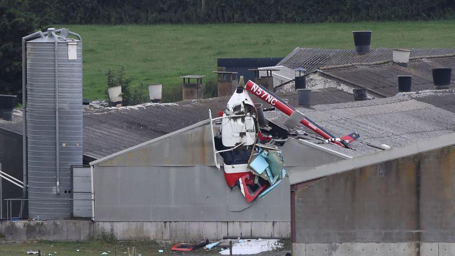 Хеликоптер се разби в Ирландия, двама са загинали