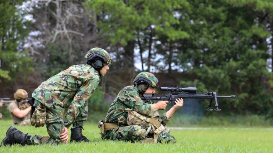 Български военни спечелиха турнир за...