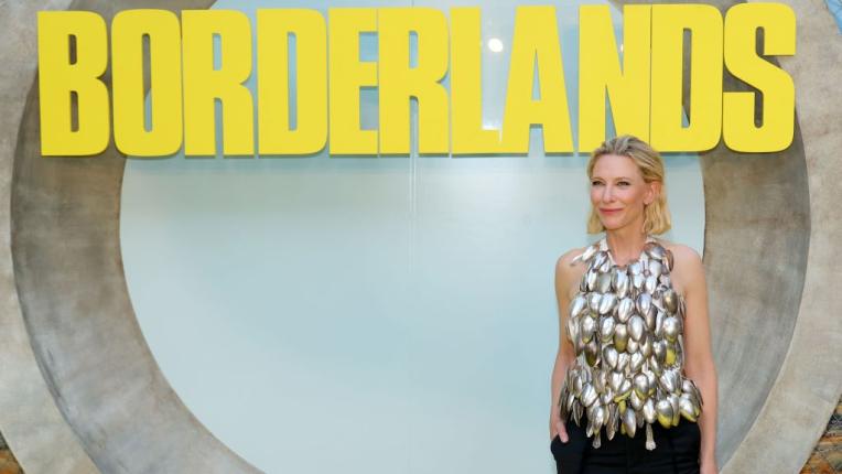  Кейт Бланшет облече лъжици 