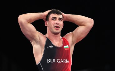 Състезаващия се за България Семен Новиков се изправя срещу иранеца