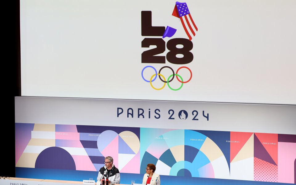 Краят на Олимпийските игри в Париж наближава, а олимпийският флаг тази