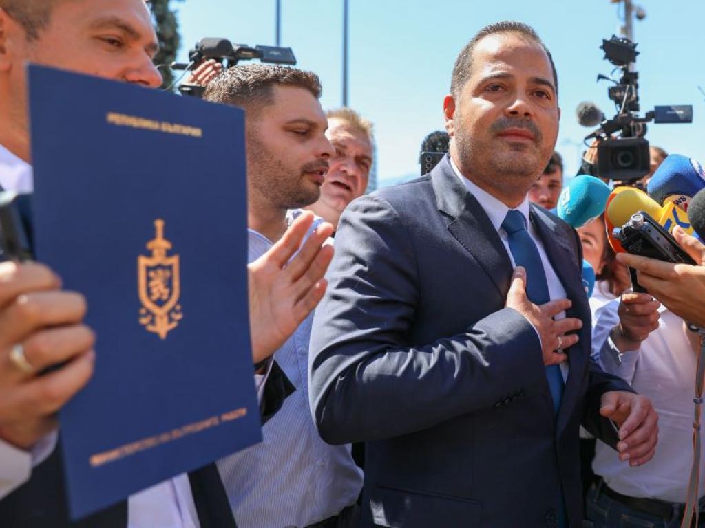 През последните дни станахме свидетели на това как определени неуспели