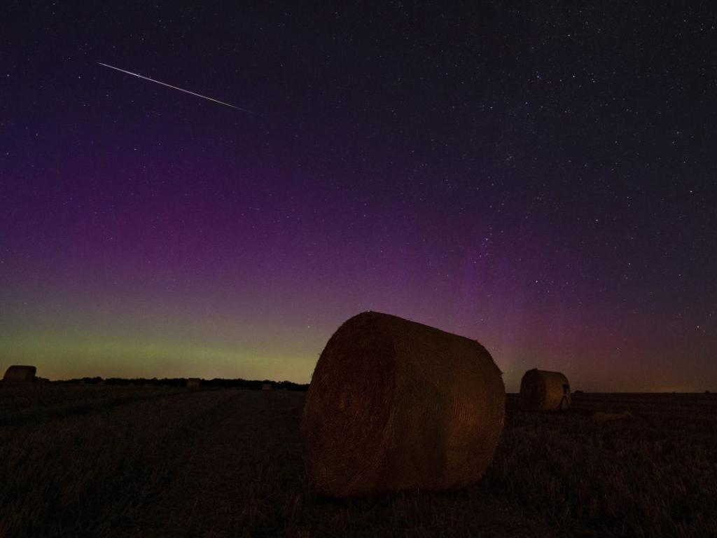 Британските наблюдатели на звезди които се надяваха да видят метеорния