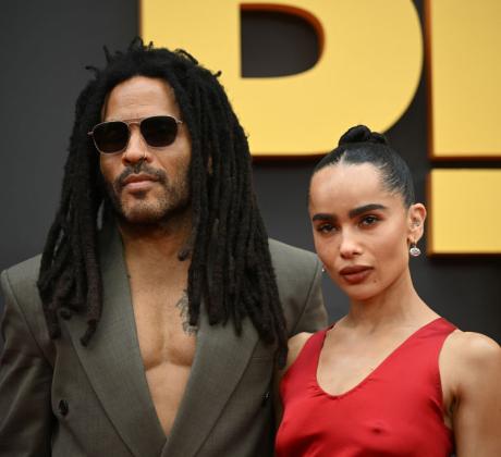 На 35 години Зоуи Кравиц влиза под светлините на прожекторите не само като