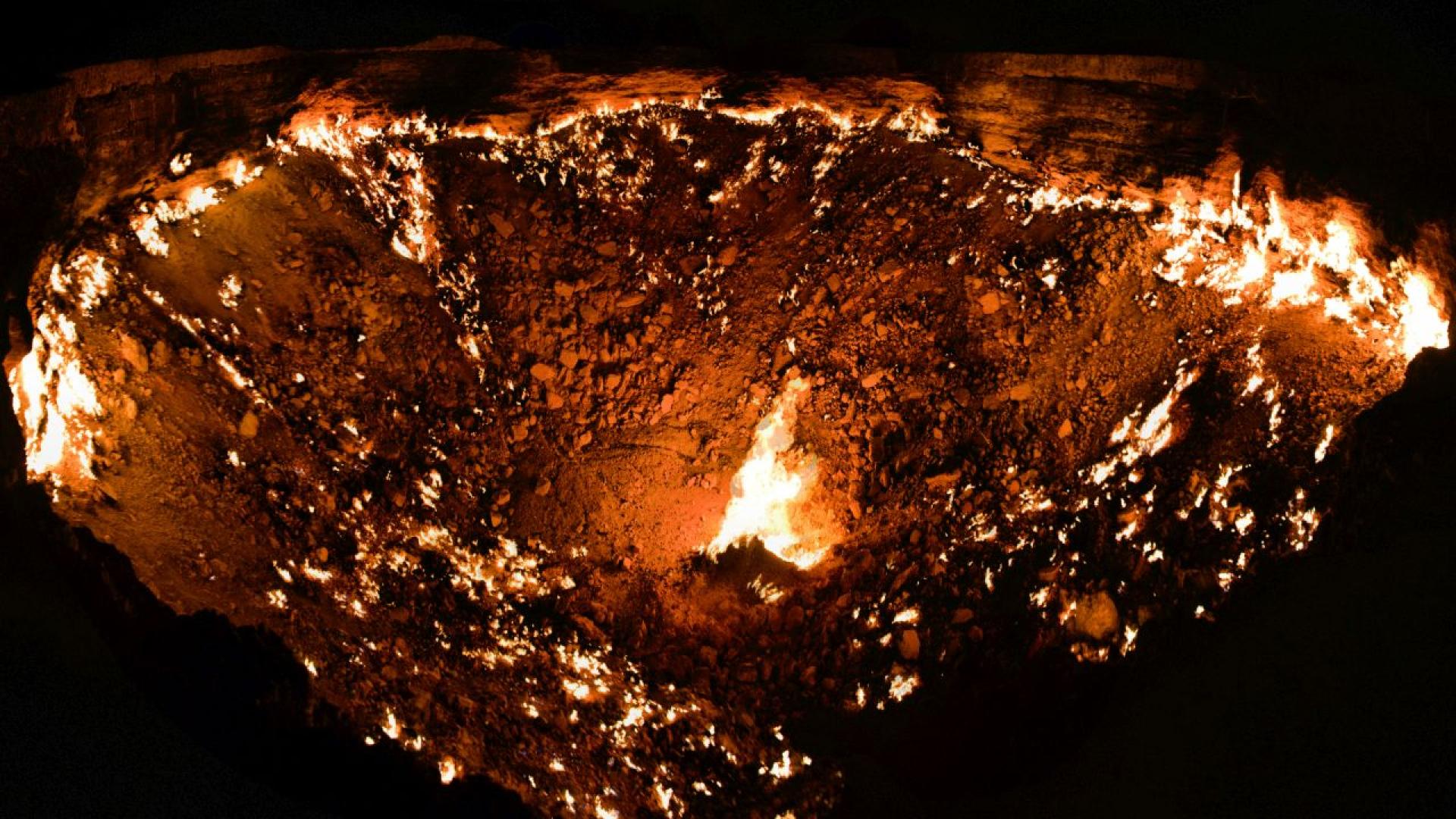 Какво ако има Порта към ада която гори почти половин